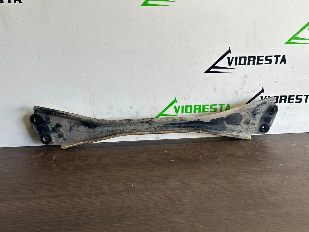 Muffler mount bracket/holder – Volvo V60 (2011-2013)