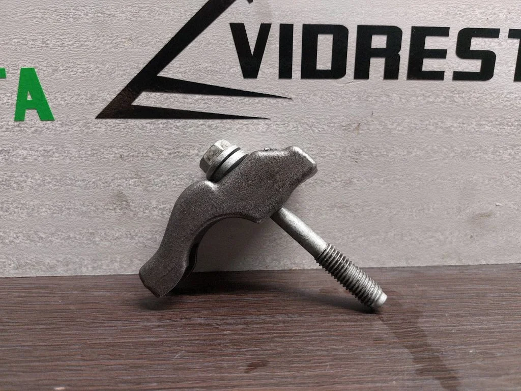Fuel Injector clamp holder – Opel Astra J (2010-2015)