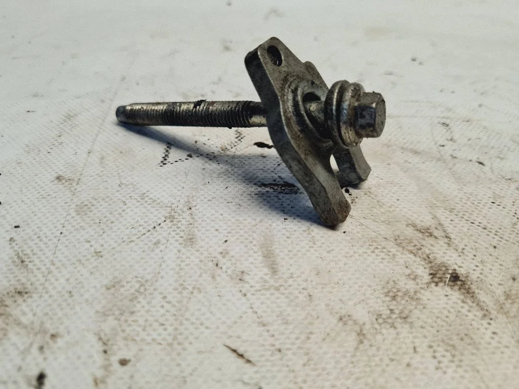 Fuel Injector clamp holder