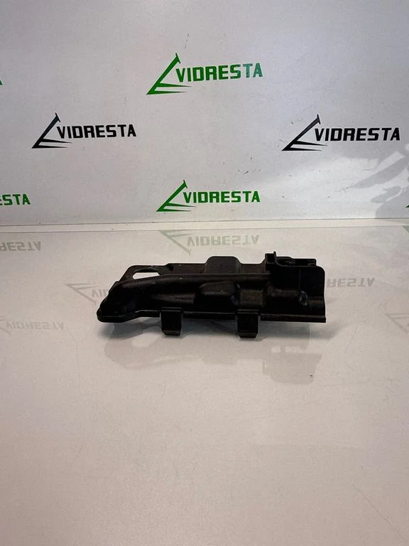 Pozostałe części komory silnika T93913CE