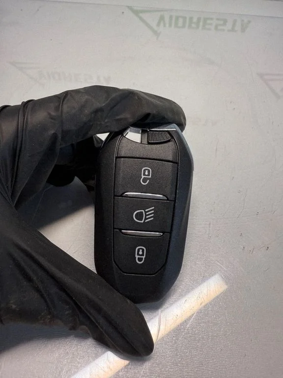 Ignition key/card – Peugeot 208 II (2019-)