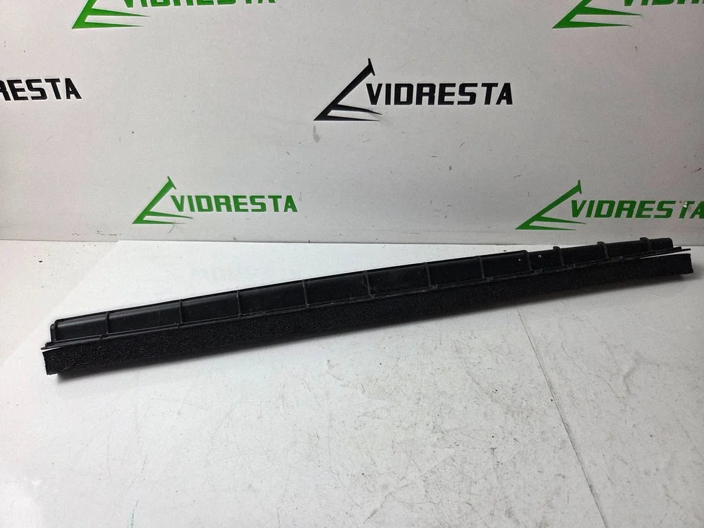 Radiaatori tugipaneeli ülaosa 29135G7500