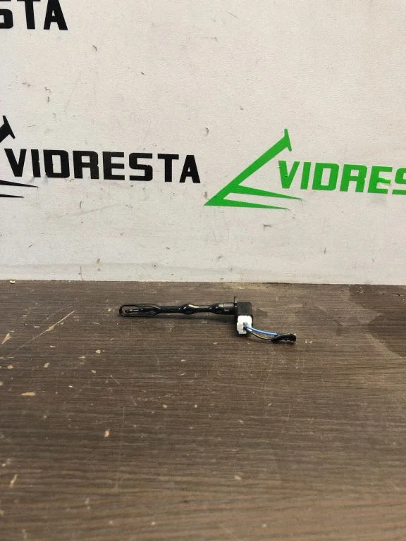 Salona temperatūras sensors