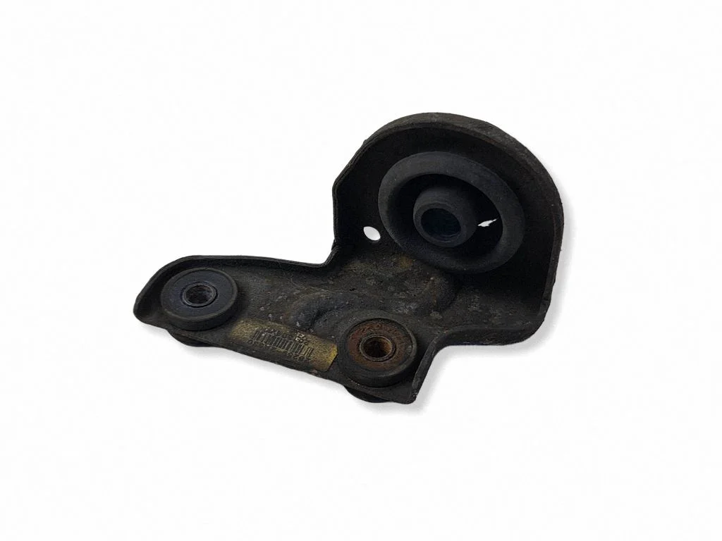 Radiator mount bracket – KIA Sportage (2016-2021)