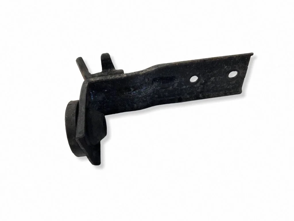 Radiator mount bracket – KIA Sportage (2016-2021)