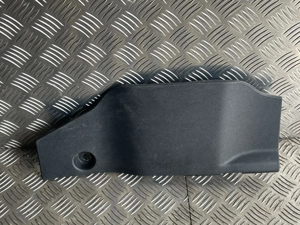 Muu keskkonsooli (tunneli) osa 689203NM1A