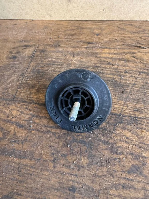 Spare wheel bolt – Honda CR-V (2013-2016)
