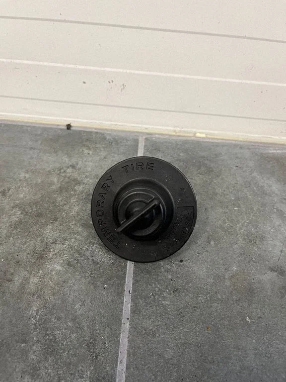 Spare wheel bolt – Honda CR-V (2013-2016)