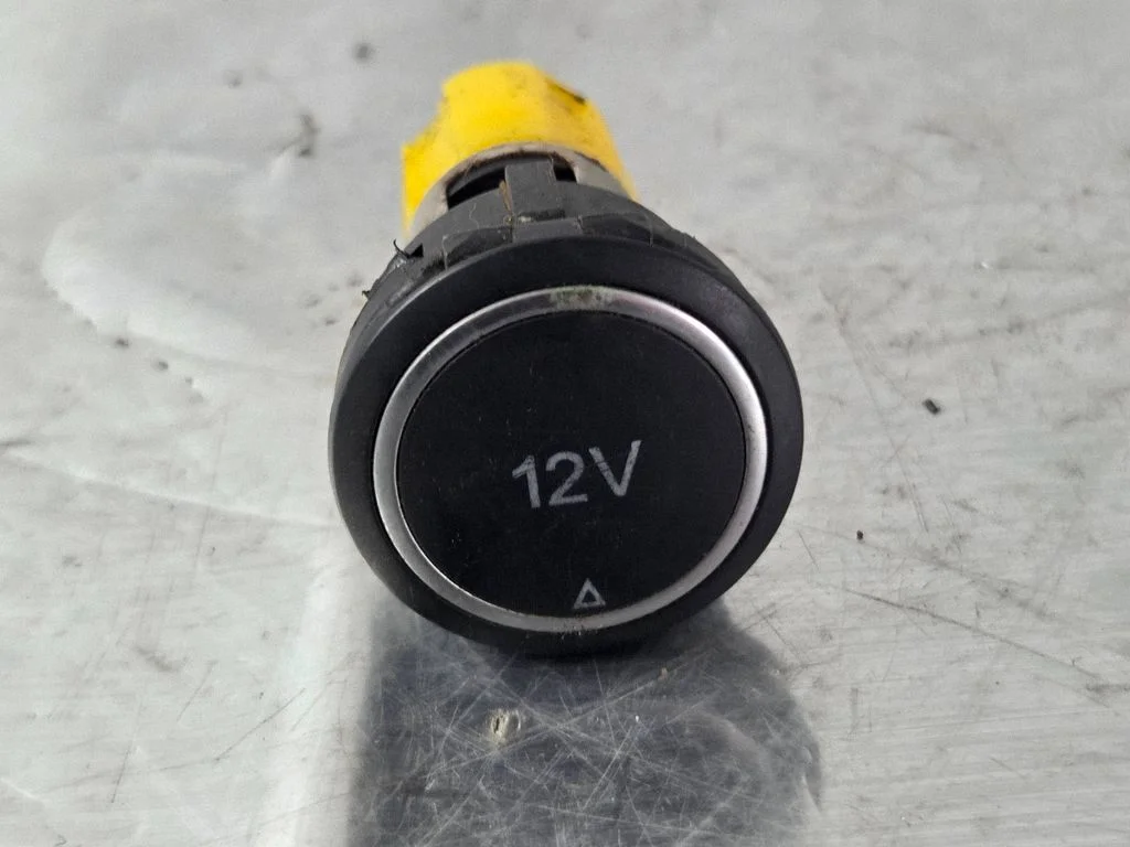 12 V Socket (front) – Ford Transit/ Tourneo Connect Grand Tourneo Connect (2013-2018)