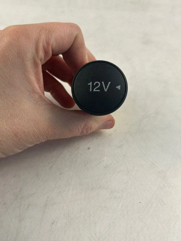 12 V Socket (front) – Ford Focus (2018-)