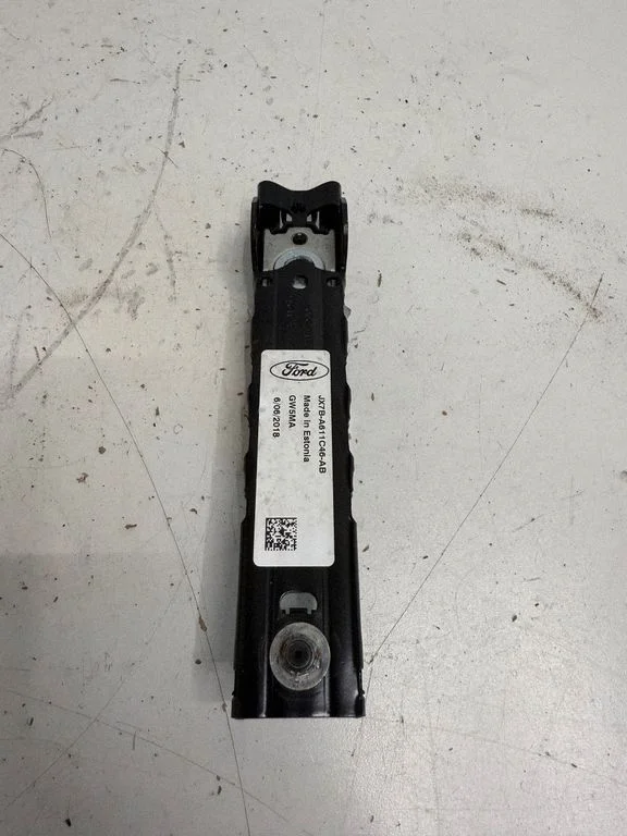 Turvavöö kõrguse reguleerija – Ford Focus (2018-)