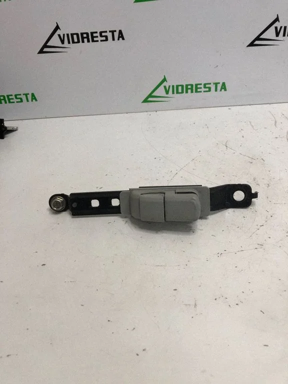 Turvavöö kõrguse reguleerija – Nissan Note (E11) (2006-2014)