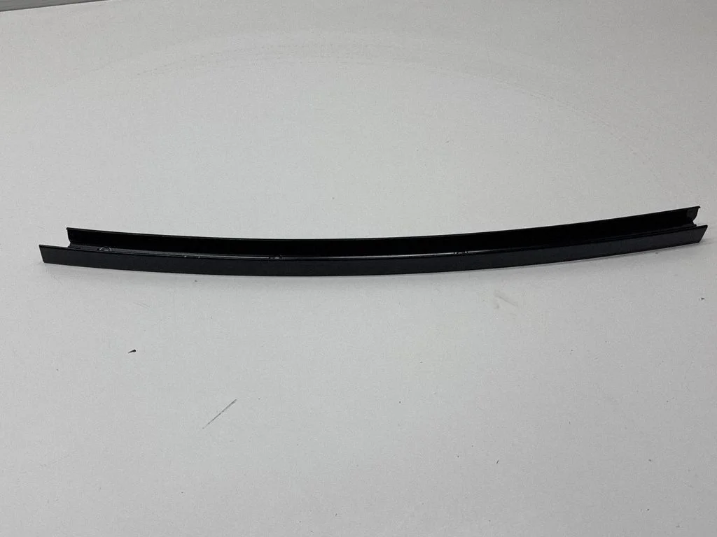 Rear door glass trim molding 7410048