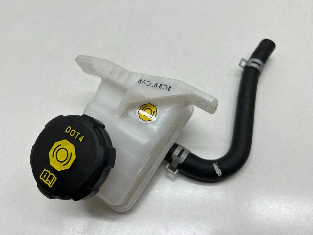 Brake fluid reservoir 58511CV000
