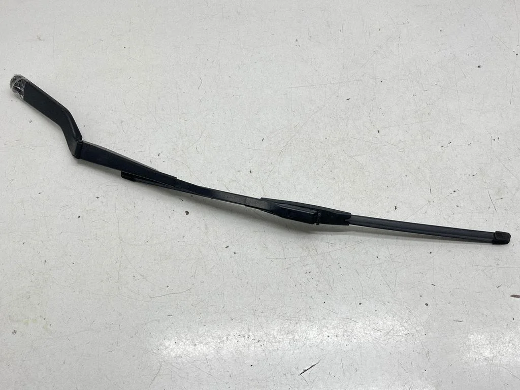 Front wiper blade arm 97062815101