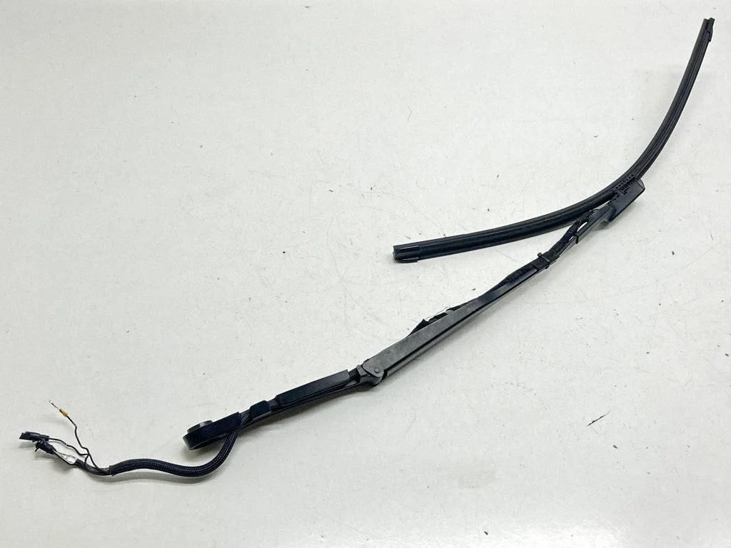 Front wiper blade arm W000071208