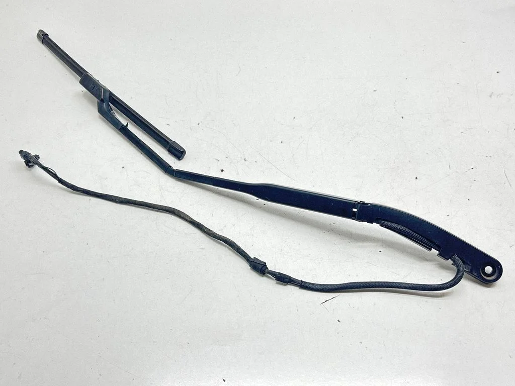 Front wiper blade arm W000082546