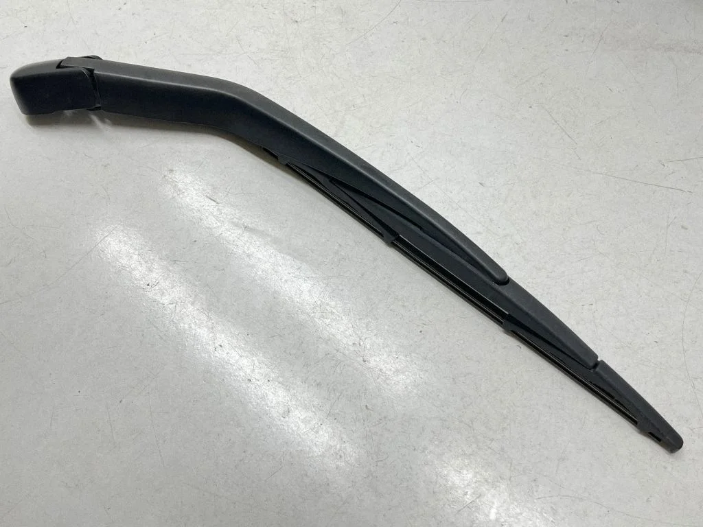Tagaklaasi kojamees – Nissan Note (E12) (2014-2016), tagumine