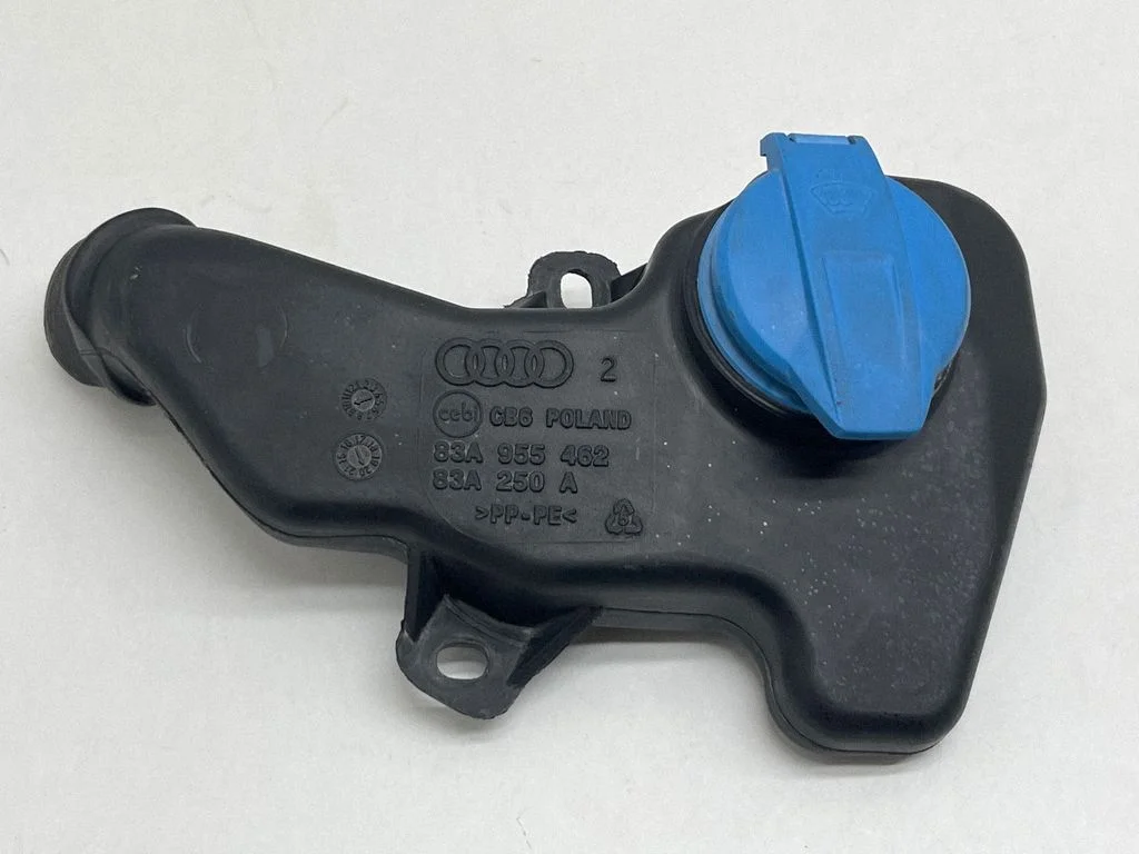 Windshield washer fluid reservoir/tank 83A955462