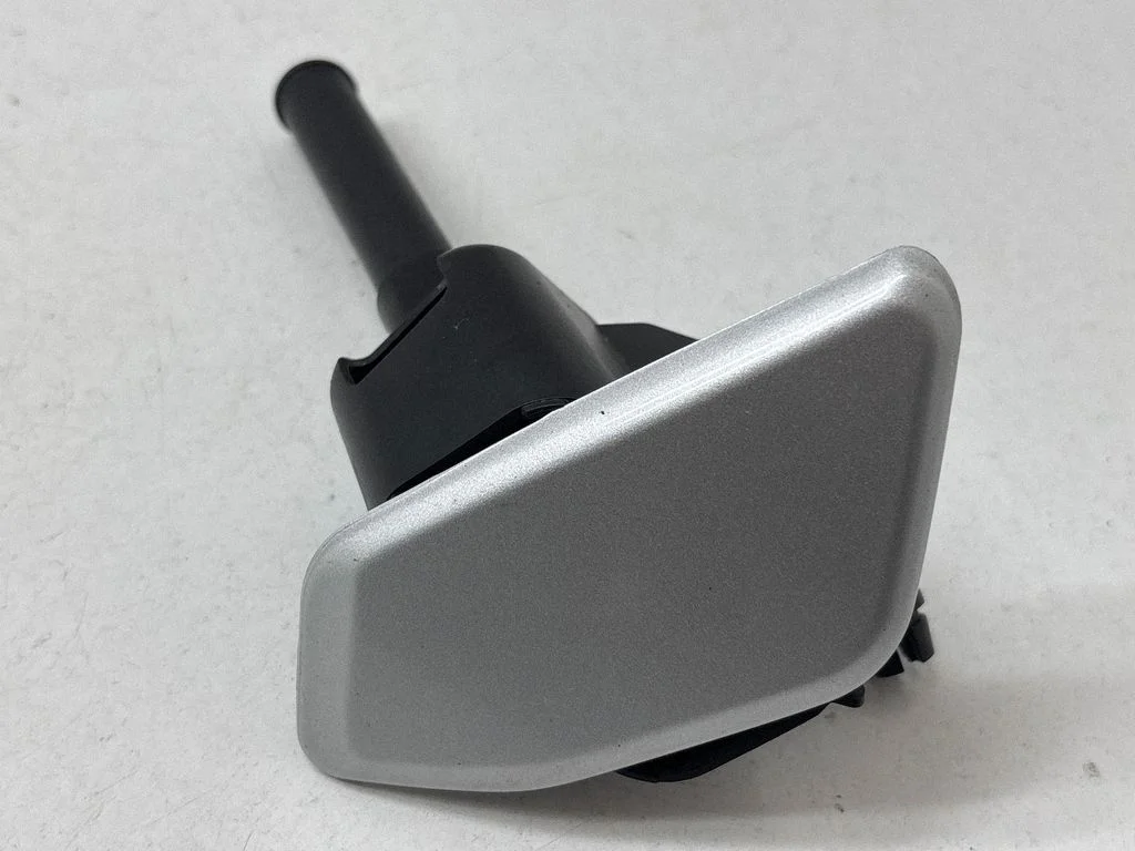 Headlight washer spray nozzle E11016114