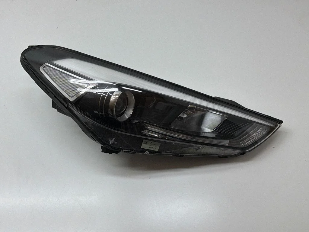 Headlight/headlamp D7921110B0