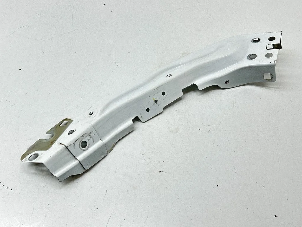 Headlight/headlamp mounting bracket 993420