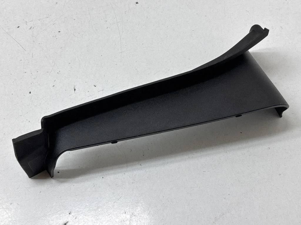 Listwa lampy tylnej LB5B13N552A – Ford Explorer VI (2019-)