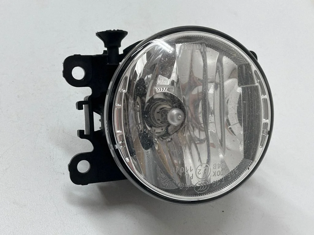 Front fog light 261500097R
