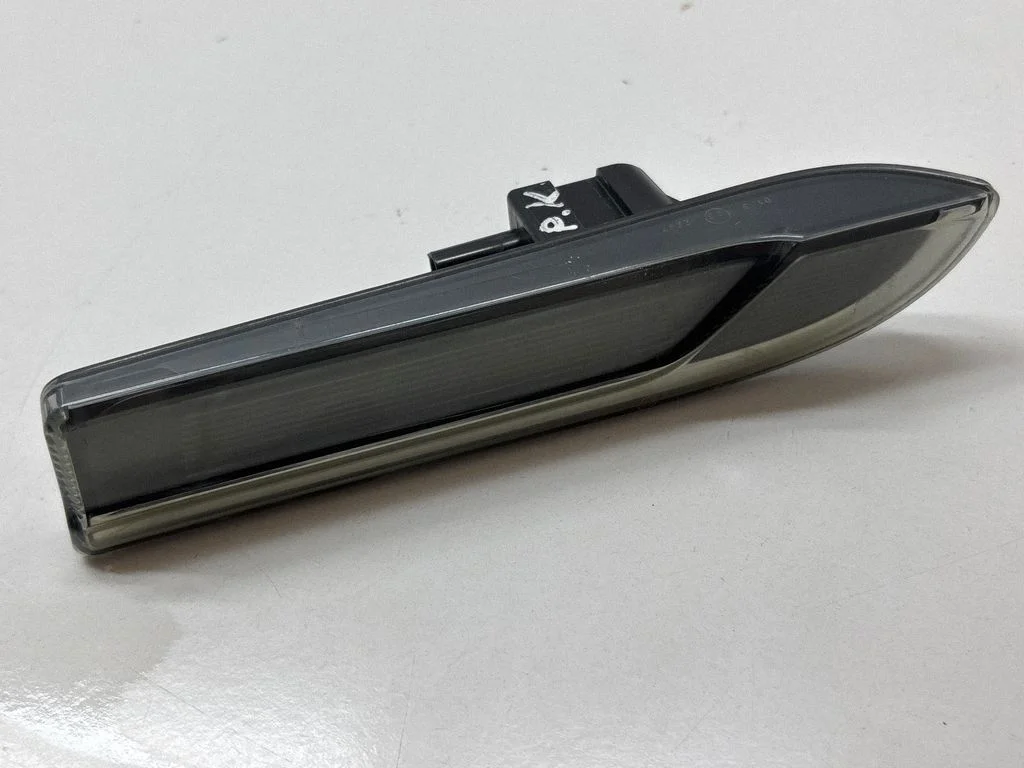 Front fender indicator light – Porsche Panamera (970) (2009-2017)