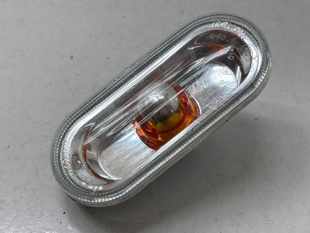 Front fender indicator light 2K0949117B