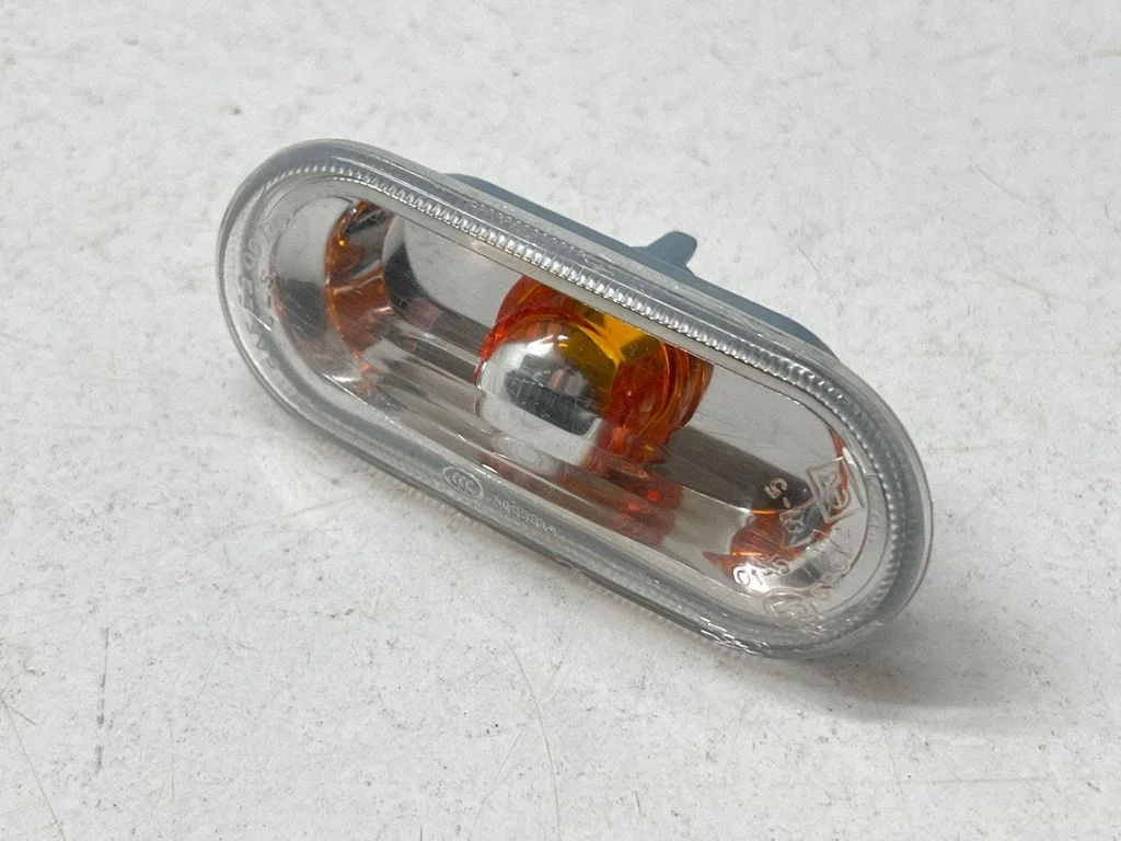 Front fender indicator light 7E0949117