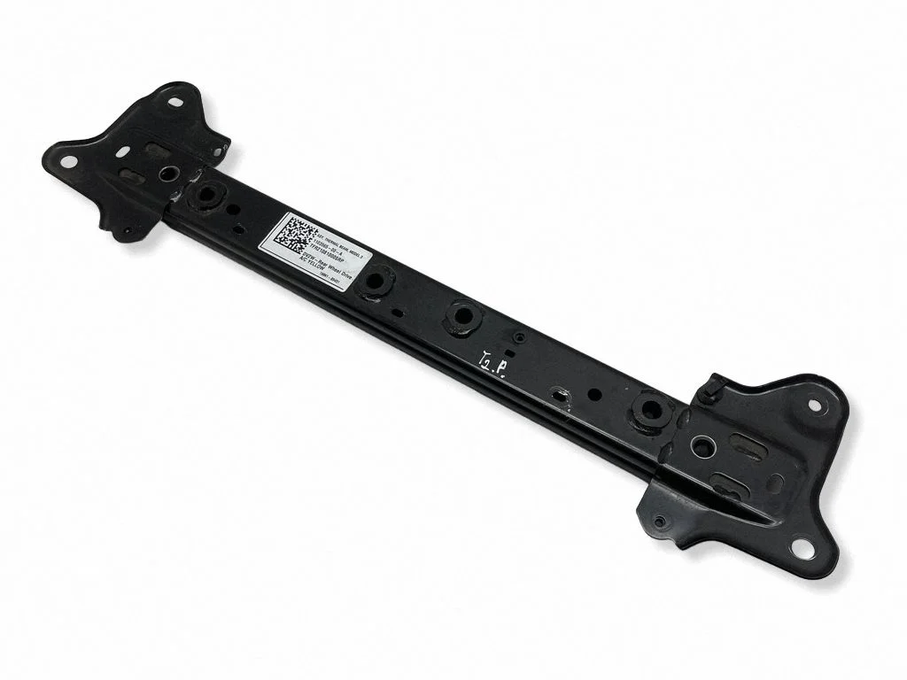 A/C compressor mount bracket 110356500A