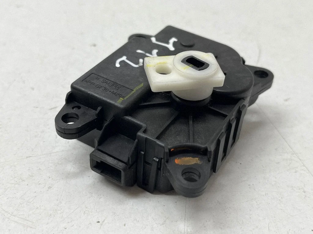 A/C air flow flap actuator/motor – Nissan Qashqai J12 (2021-)