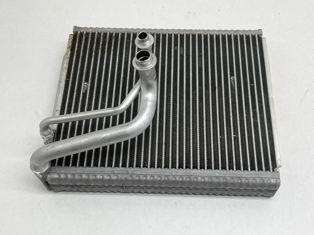 Kliimaseadme radiaator (salongis) T2312