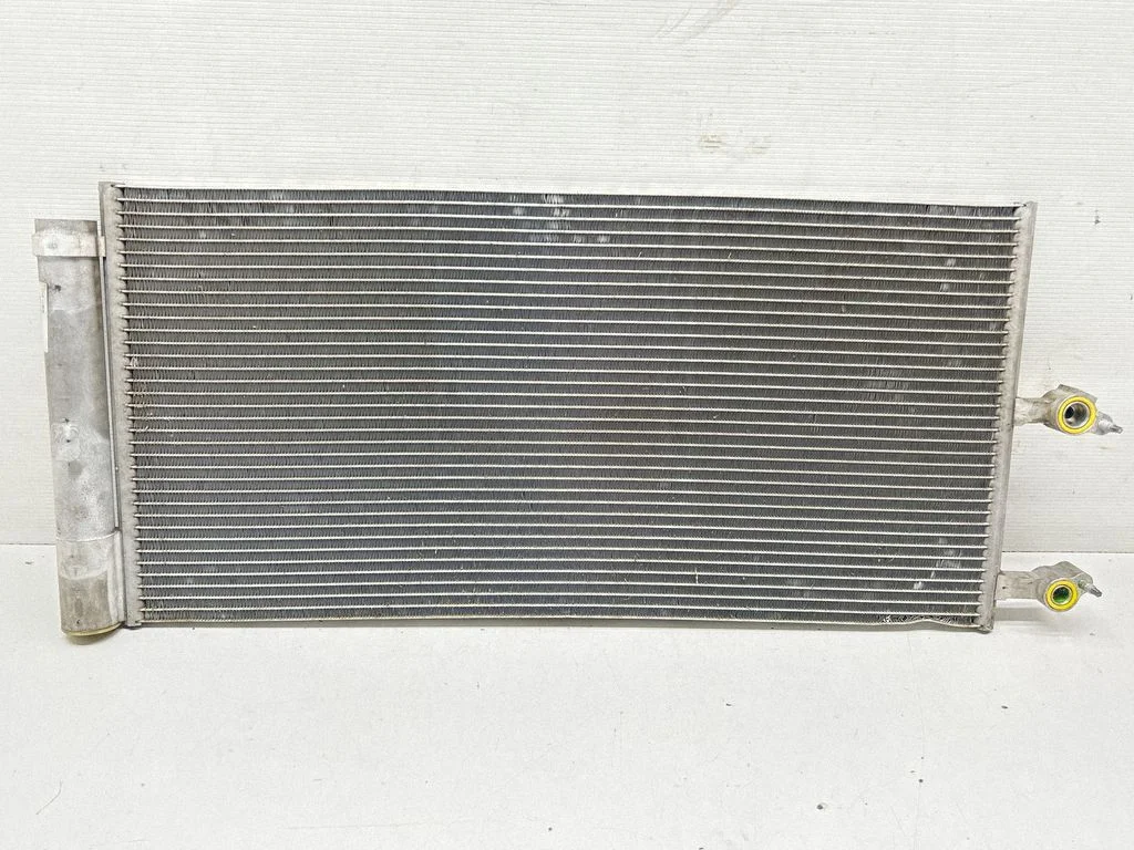 A/C cooling radiator (condenser) 31686415