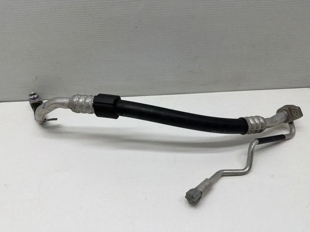 Kliimaseadme toru / voolik 8W1816740