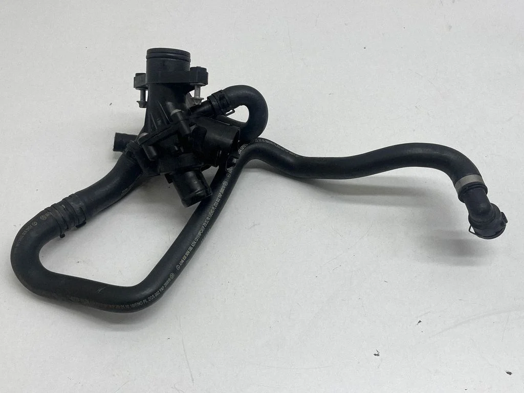 Termostats/termostata korpuss – Mercedes-Benz CLA klase C117 X117 W117 (2013-2019)