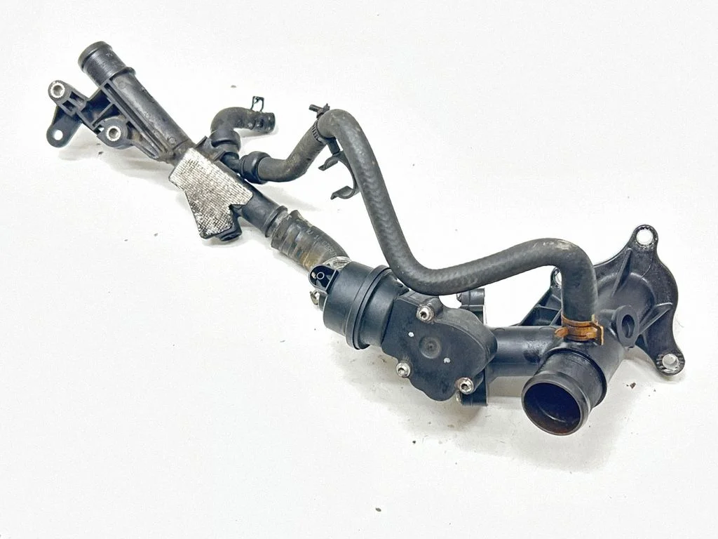 Thermostat/thermostat housing 110600686R