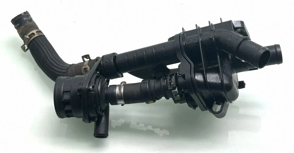 Thermostat/thermostat housing 9684588980