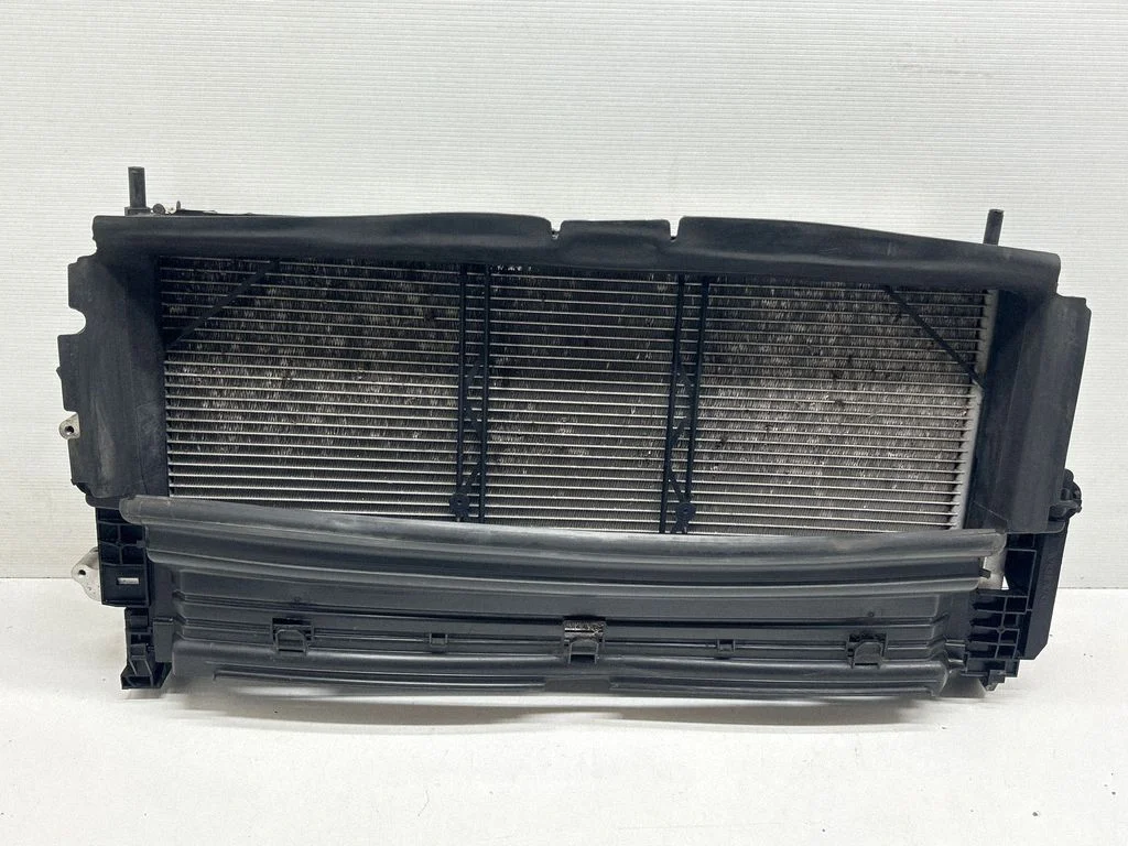 Coolant radiator 32224829