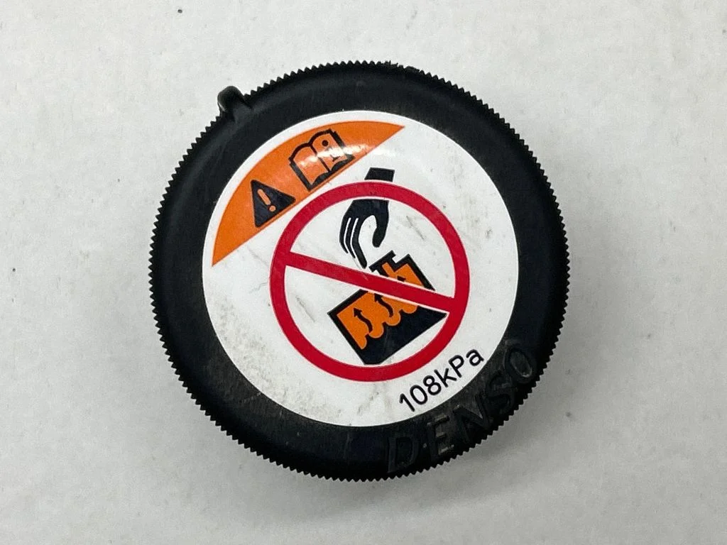 Coolant expansion tank/reservoir cap