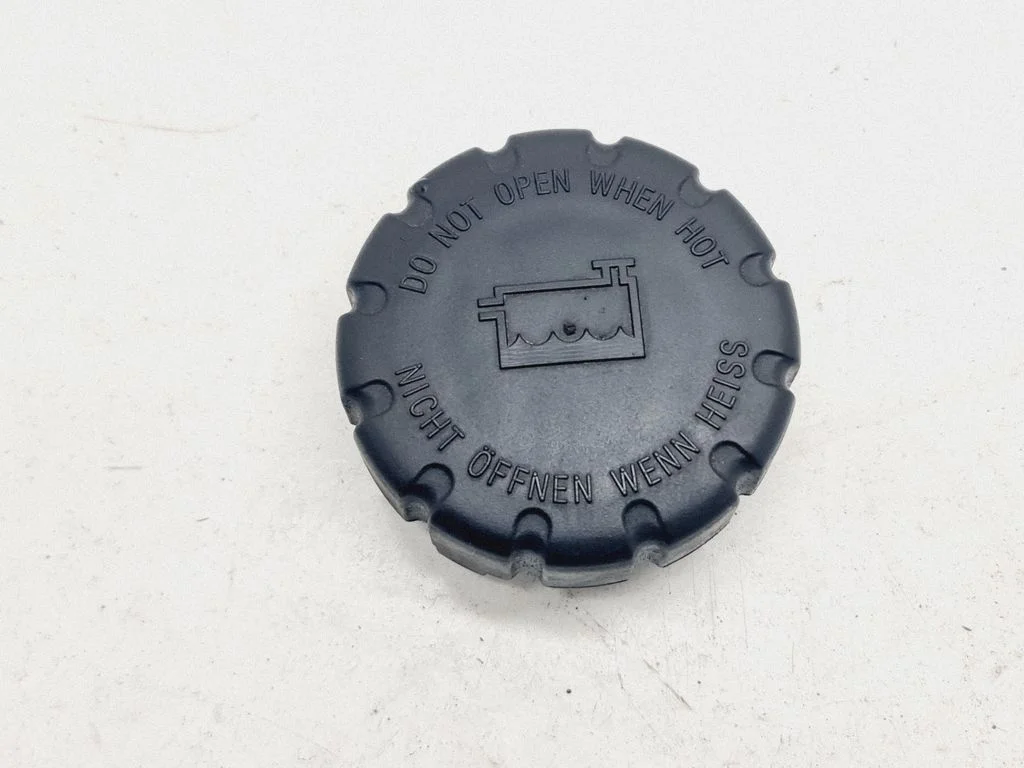 Coolant expansion tank/reservoir cap 2105010715