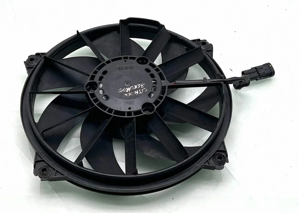 Radiator cooling fan shroud 9673009880