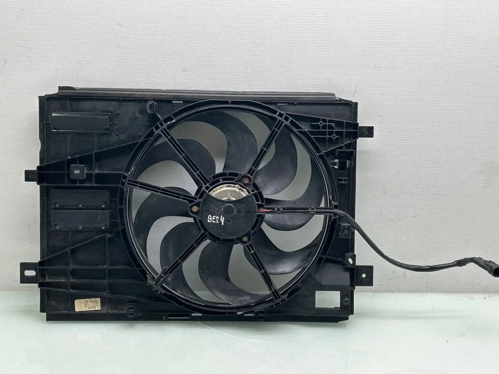 Radiator cooling fan shroud 9806313580