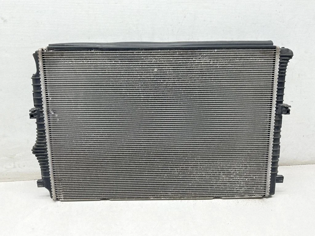 Dzesēšanas šķidruma radiators 5Q0121251EN