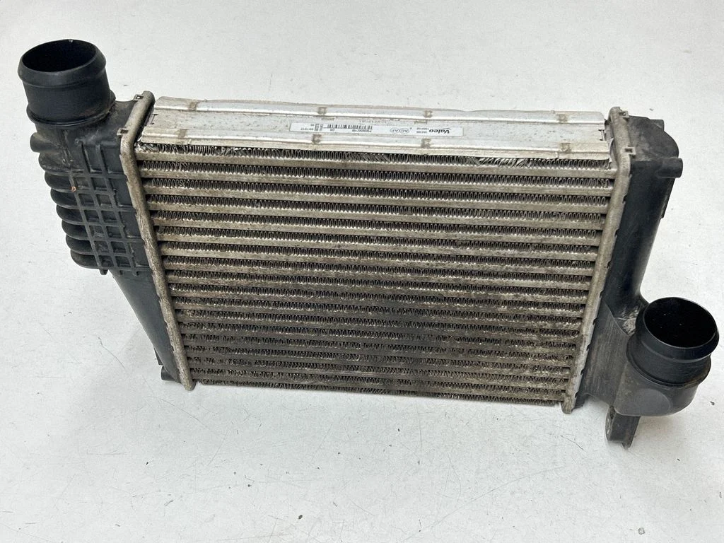 Starpdzesētāja (interkūlera) radiators P9806562180
