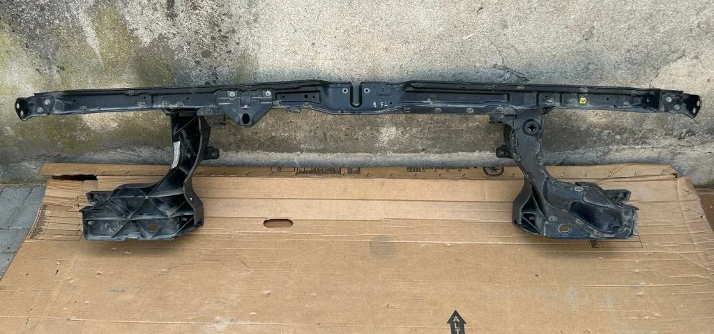 Radiator support slam panel L7E000004E