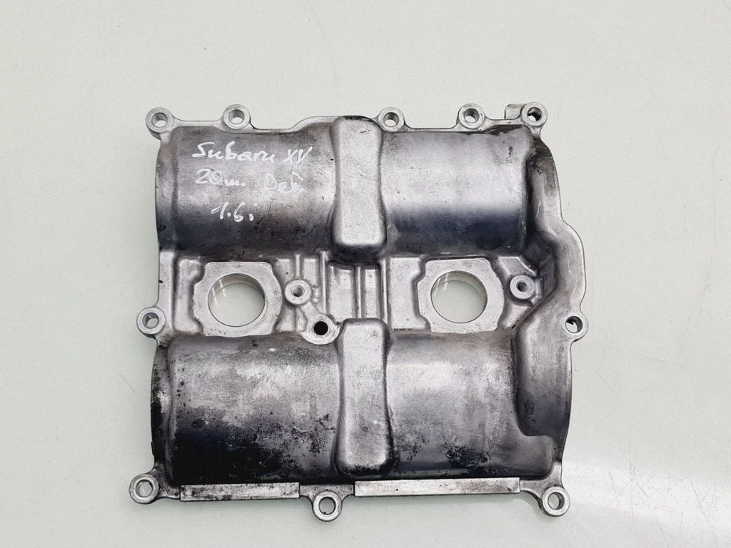 Rocker cam cover – right