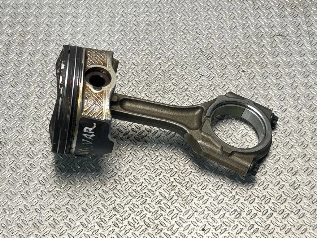 Piston 12100AA540