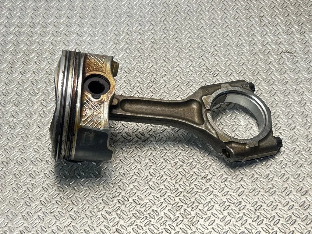 Piston 12100AA540